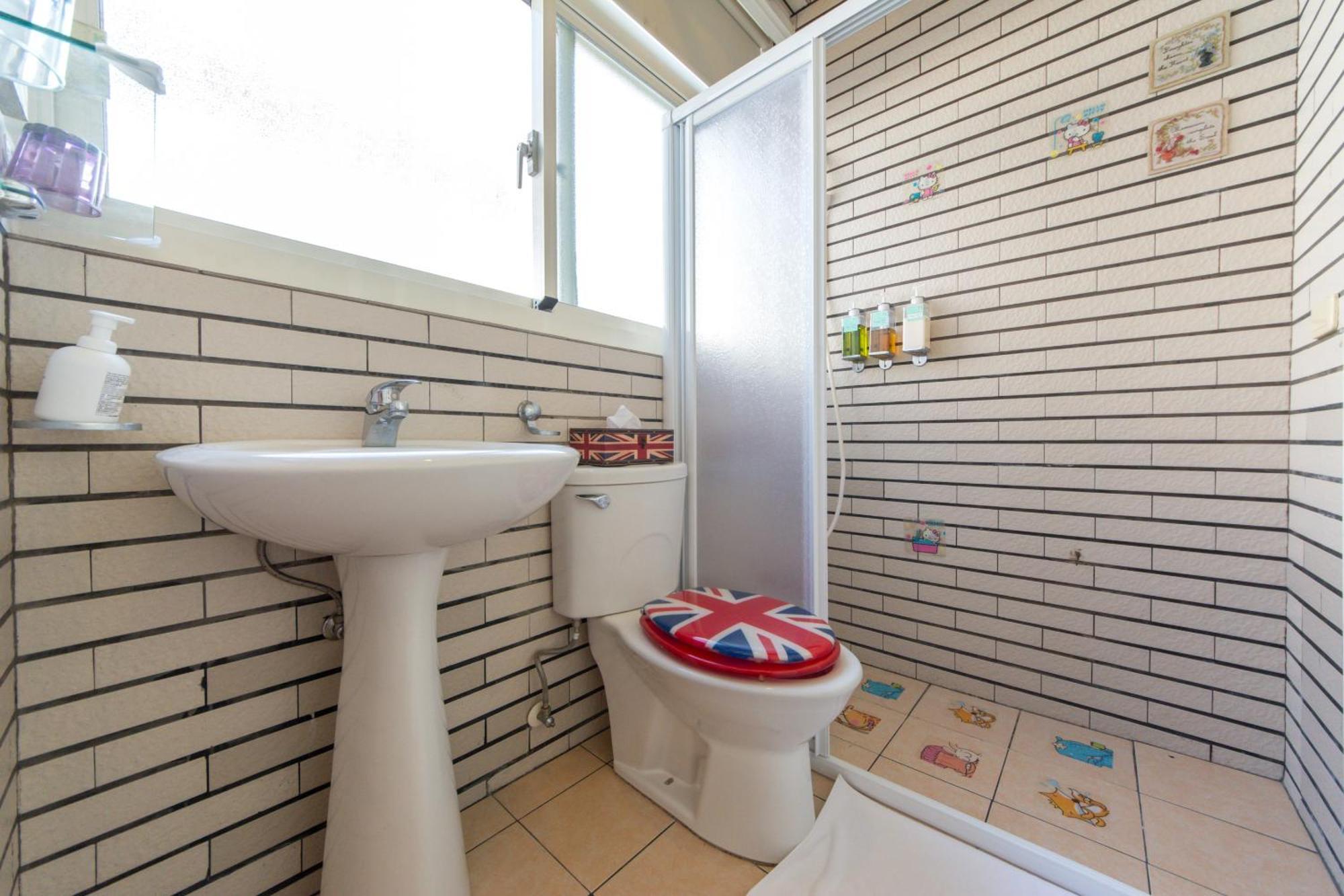 British Country Inn B&B Luodong Buitenkant foto